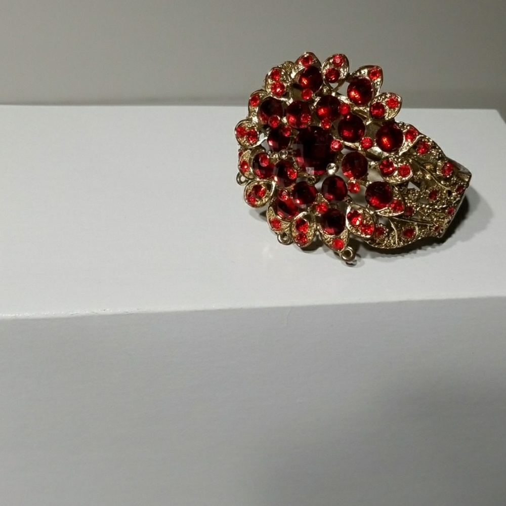 Statement Bangle - image 5